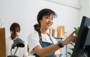 Read more about the article Solución de PDV para restaurantes que te ayuda a reducir costos